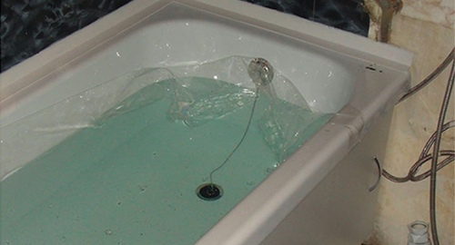 Установкой акрилового вкладыша | Облучье